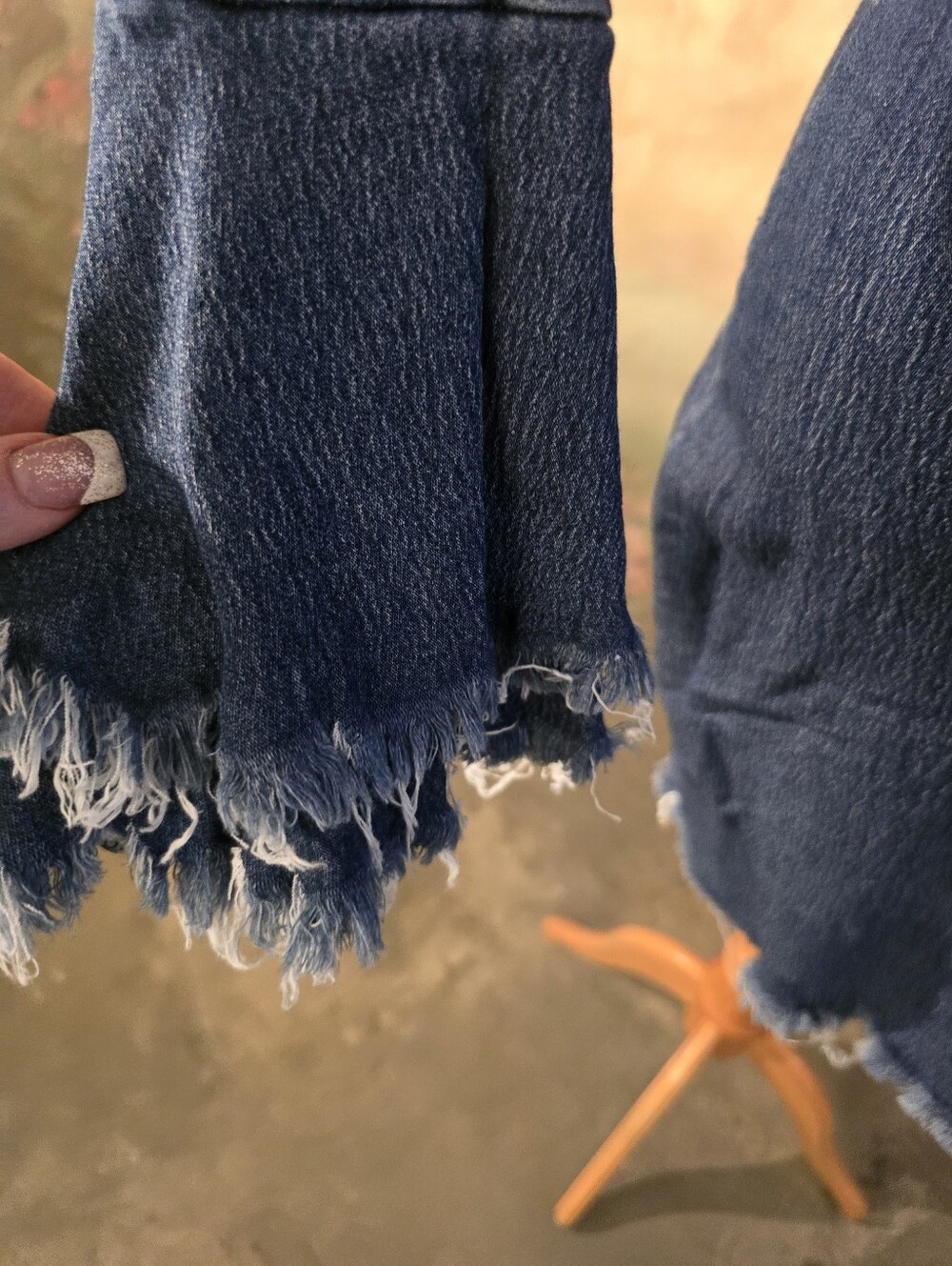 Venus Off The Shoulder Raw Edge Denim XS - Picture 4 of 14
